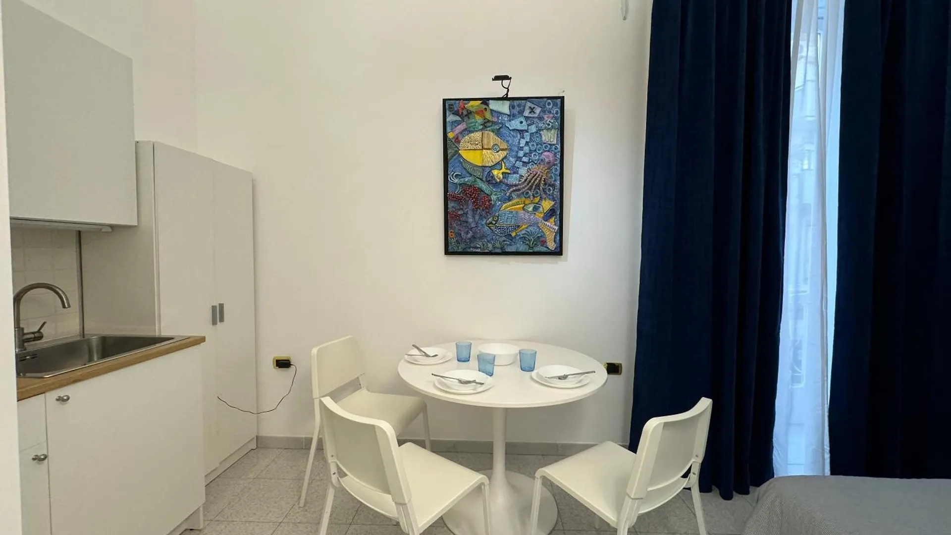 Suite Cube Al Centro Storico Vicino La Scuola Vespucci Con Parcheggio Su Richiesta Frattamaggiore