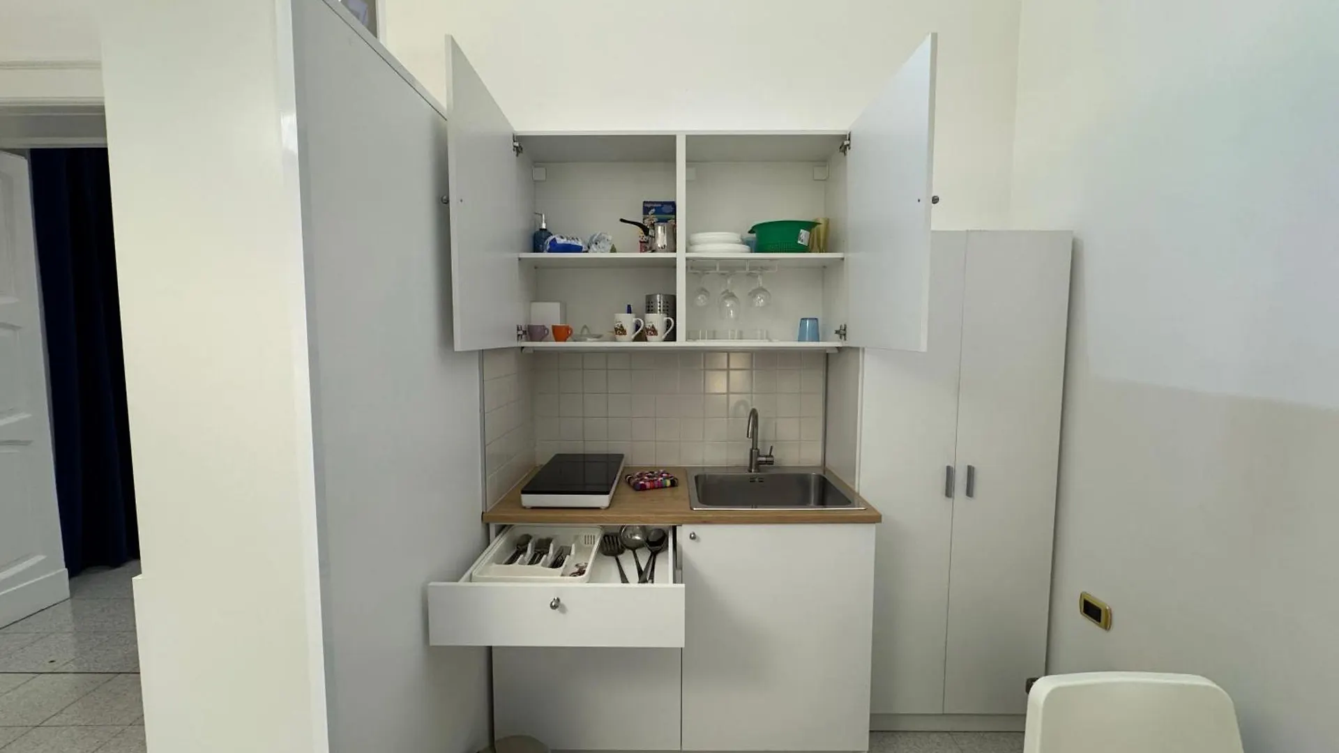 Apartment Suite Cube Al Centro Storico Vicino La Scuola Vespucci Con Parcheggio Su Richiesta Frattamaggiore