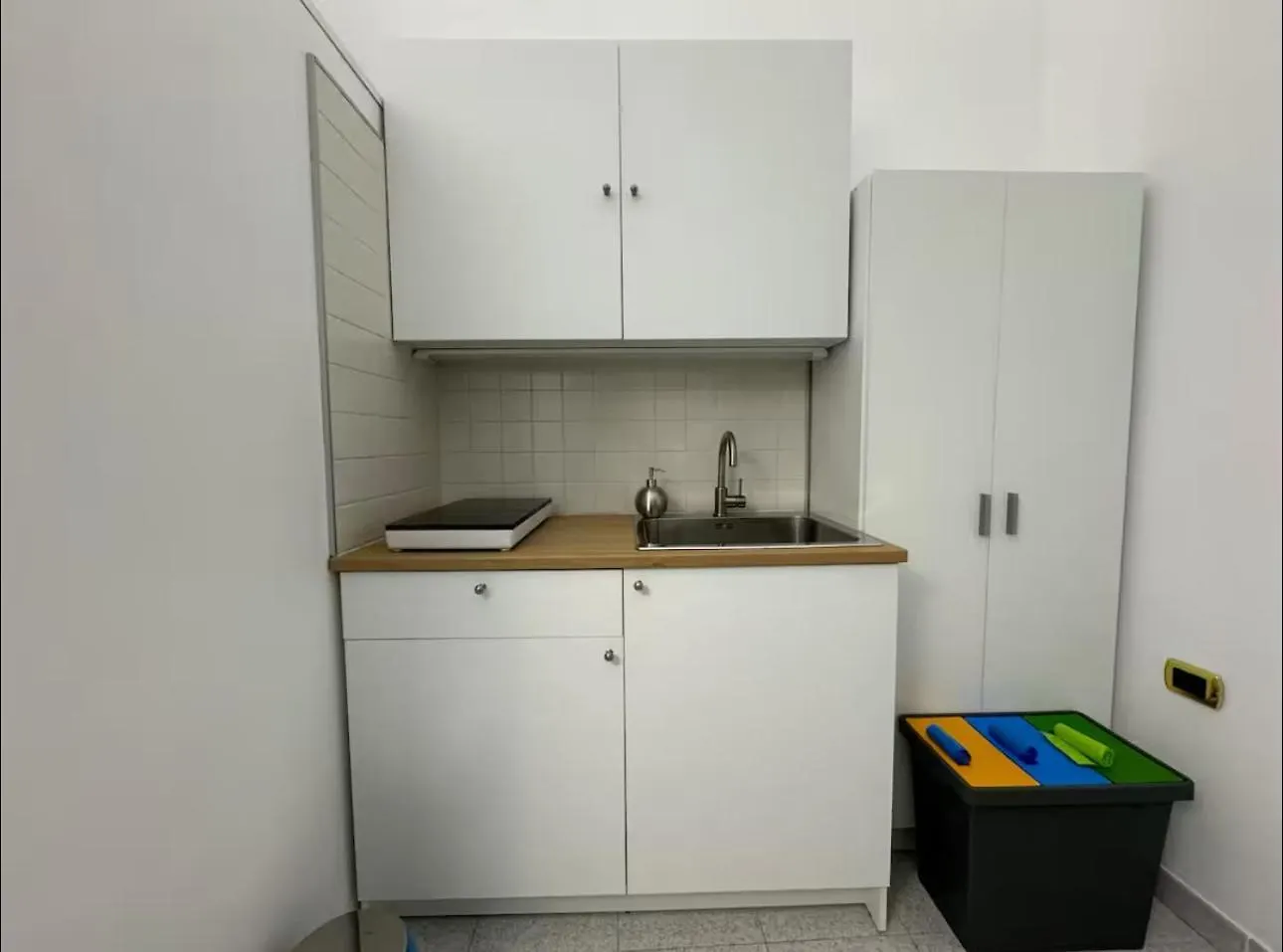 Suite Cube Al Centro Storico Vicino La Scuola Vespucci Con Parcheggio Su Richiesta Frattamaggiore