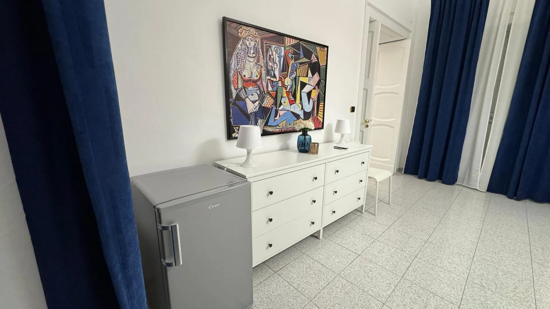 Suite Cube Al Centro Storico Vicino La Scuola Vespucci Con Parcheggio Su Richiesta Frattamaggiore